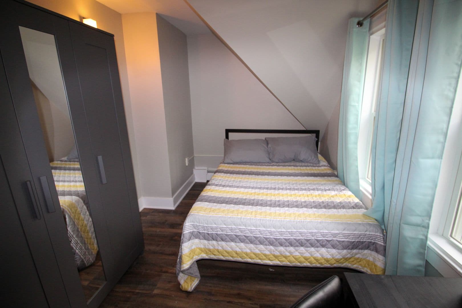 Ithaca Apartment: 522 Stewart Ave