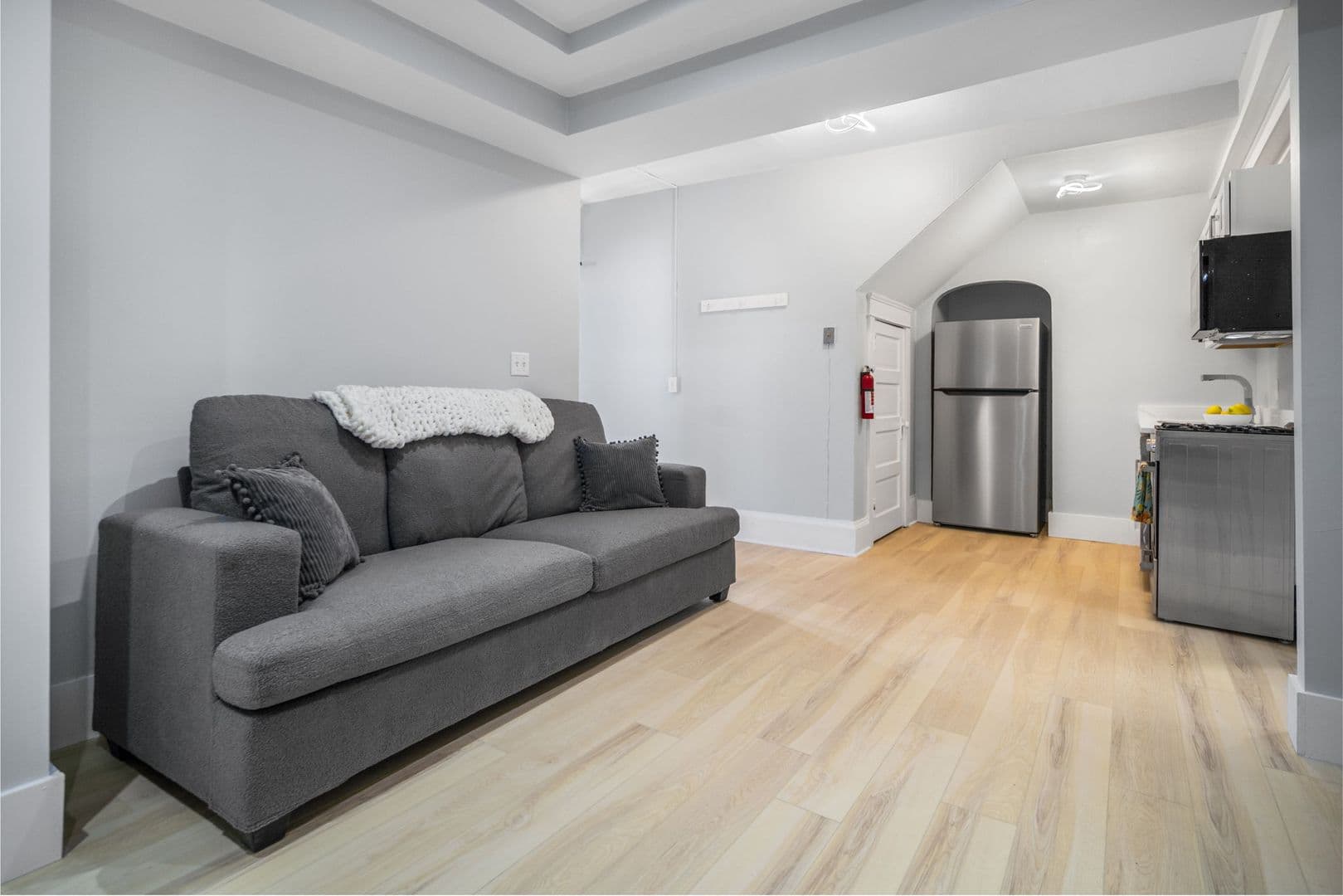 Ithaca Apartment: 104 Harvard Pl