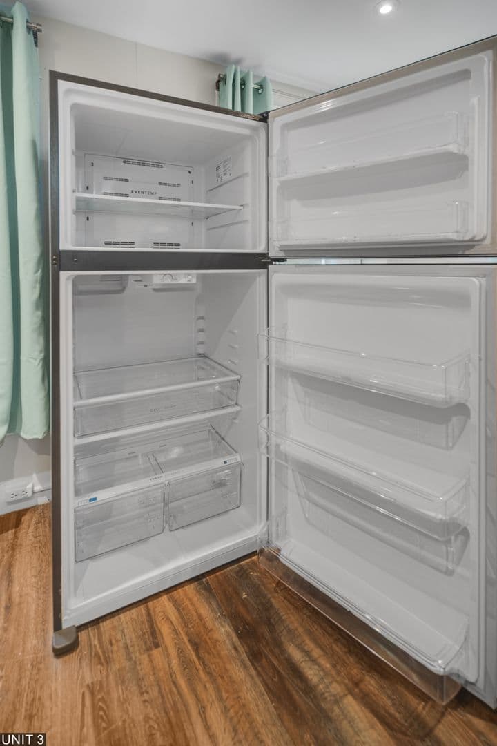 Ithaca Apartment: 109 Williams St