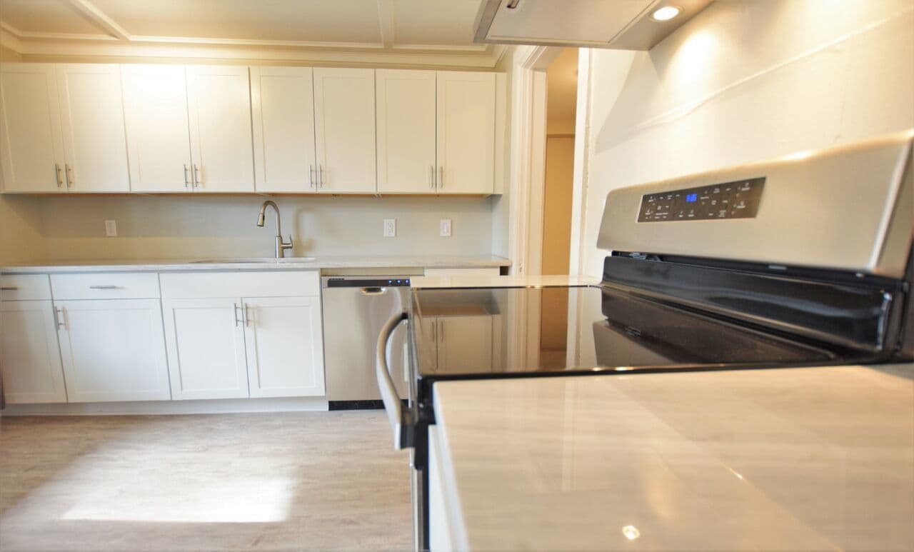 Ithaca Apartment: 1002 N. Aurora St.