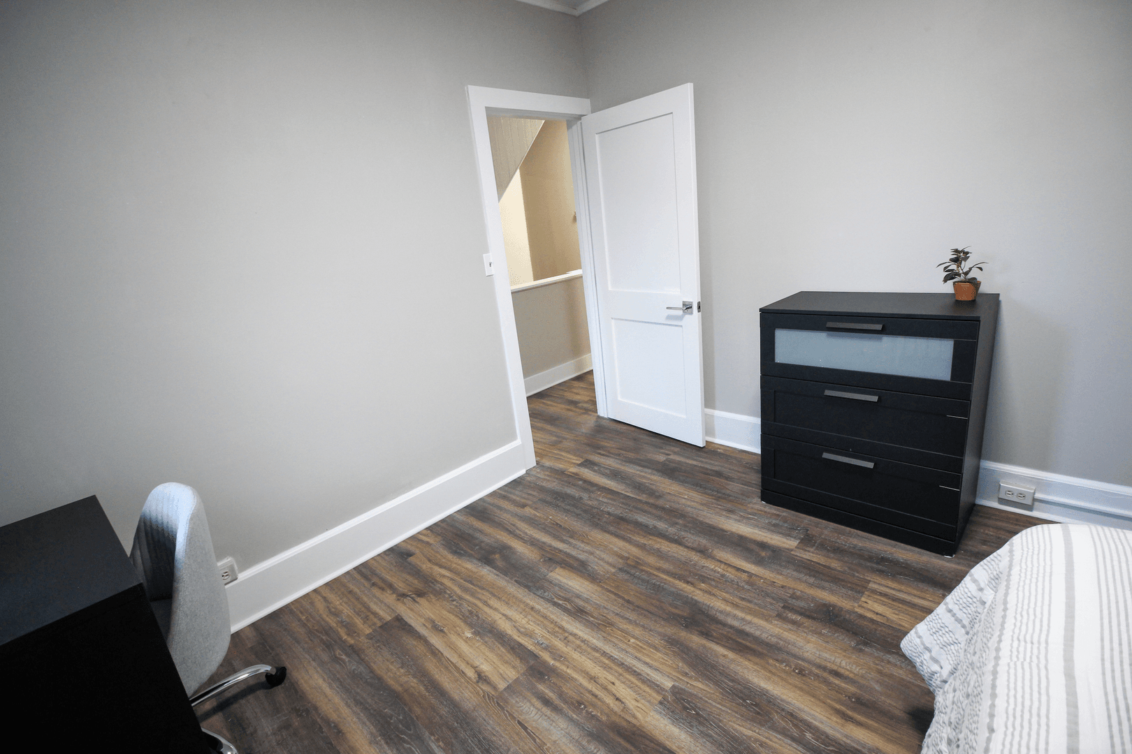 Ithaca Apartment: 613 E State St