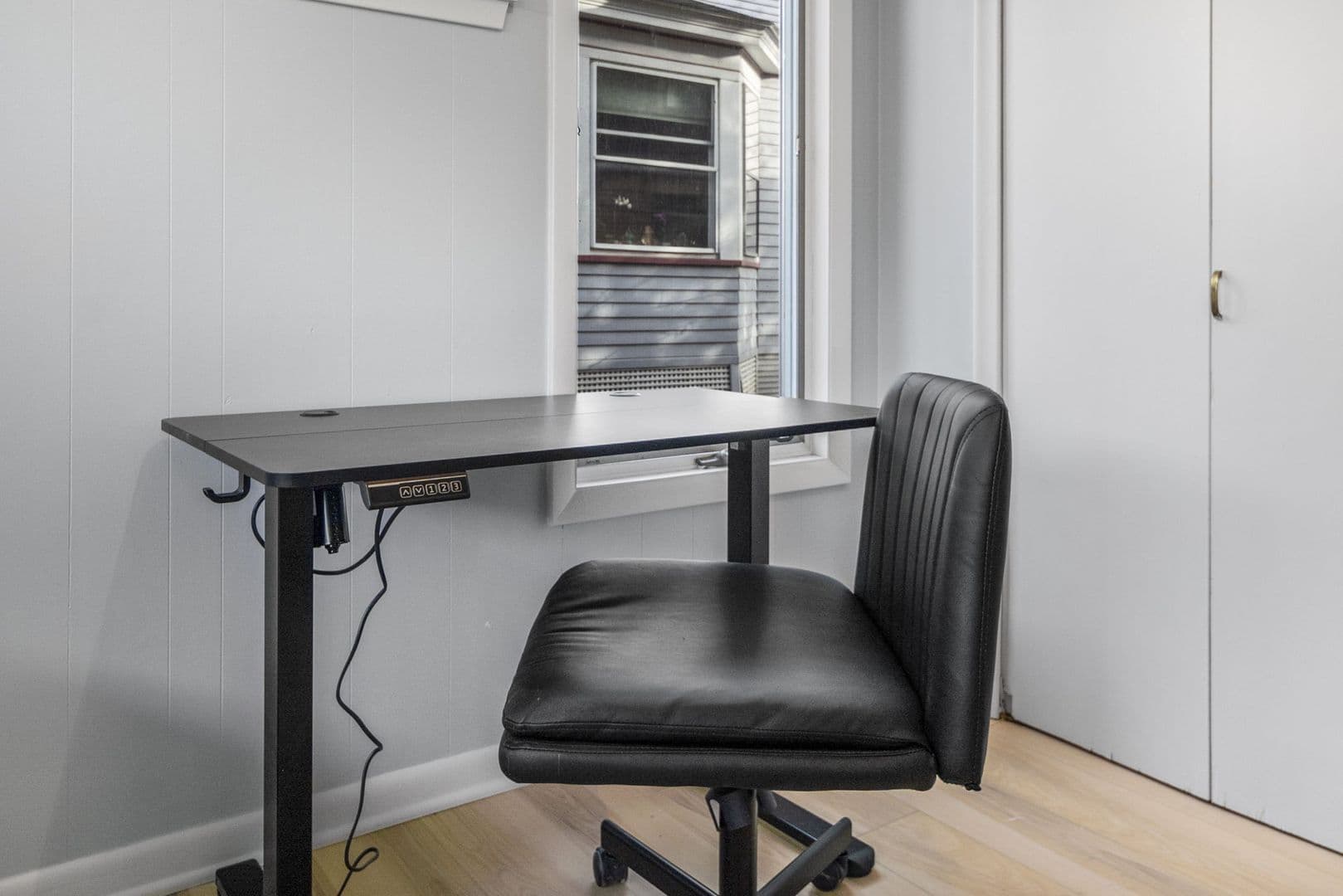 Ithaca Apartment: 104 Harvard Pl