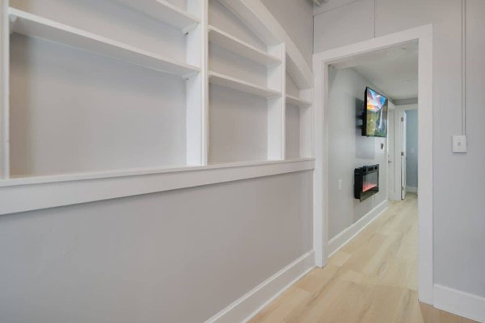 Ithaca Apartment: 504 Stewart Ave