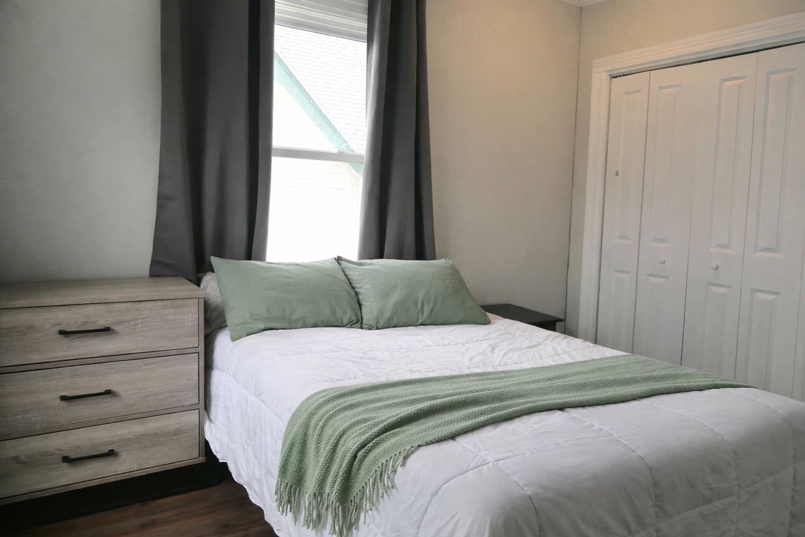 Ithaca Apartment: 311 Farm St