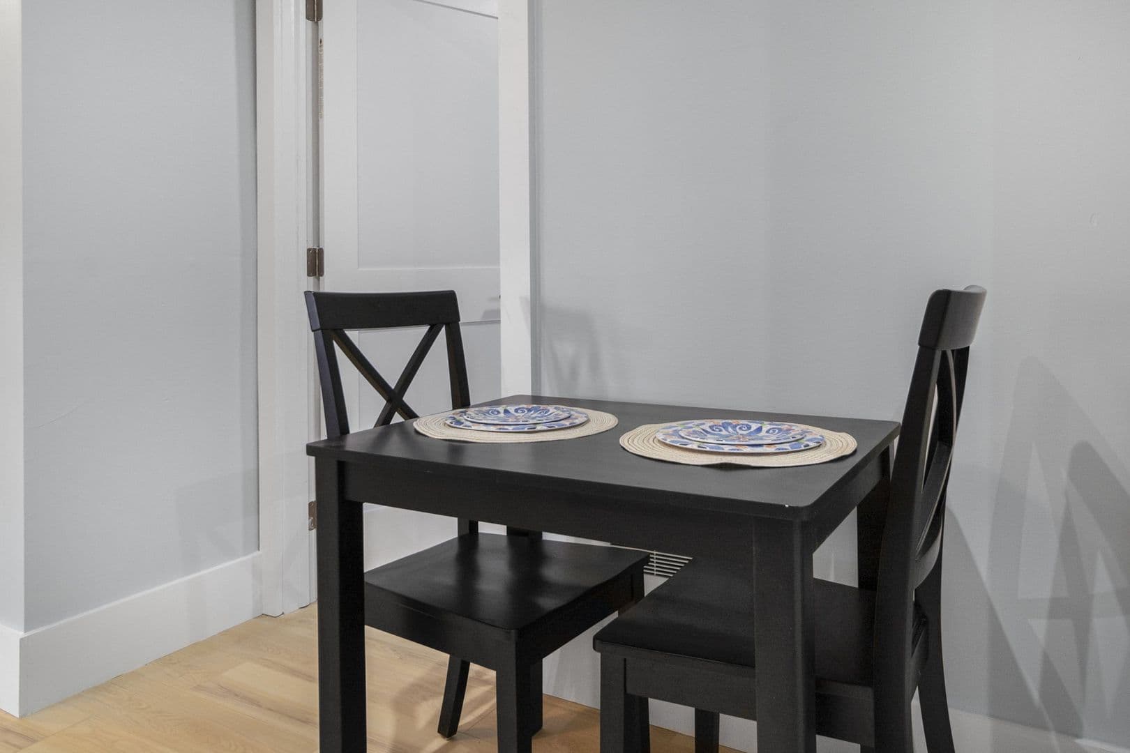 Ithaca Apartment: 104 Harvard Pl