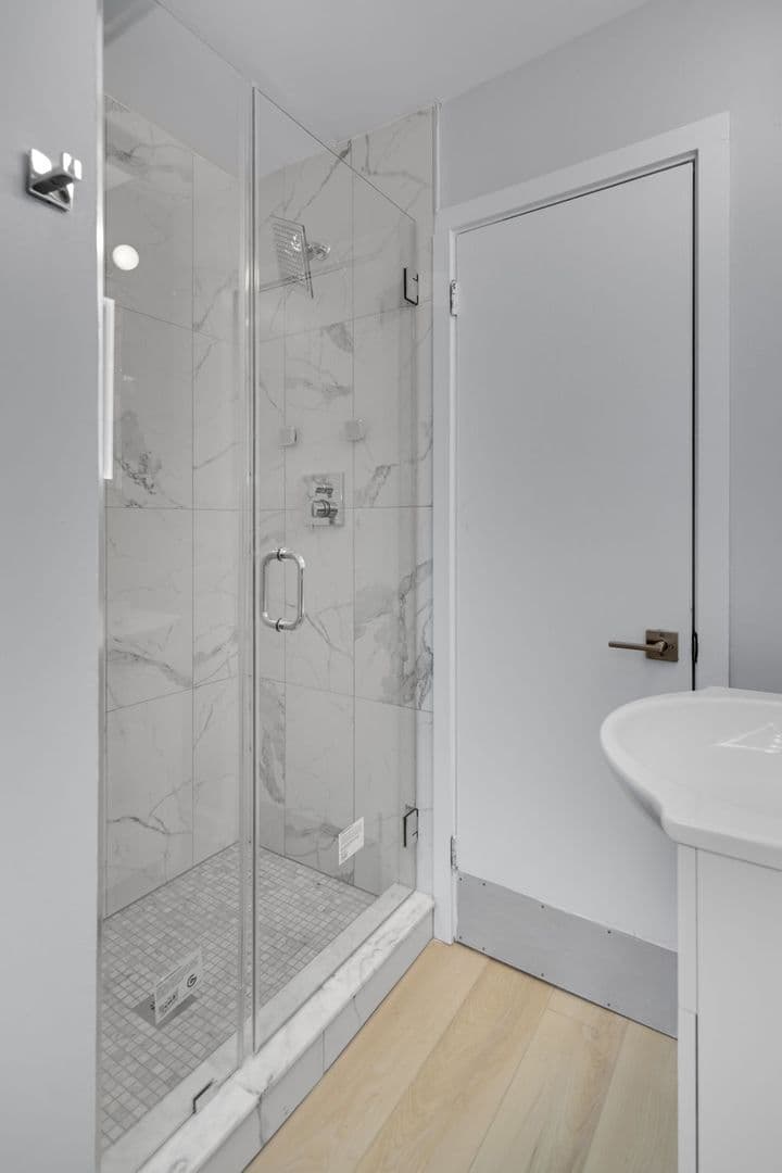 Ithaca Apartment: 104 Harvard Pl