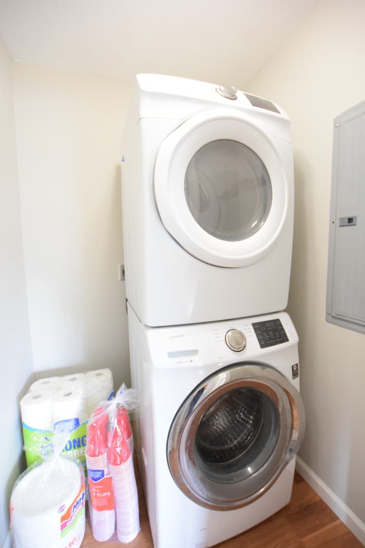 Ithaca Apartment: 605 S Aurora St