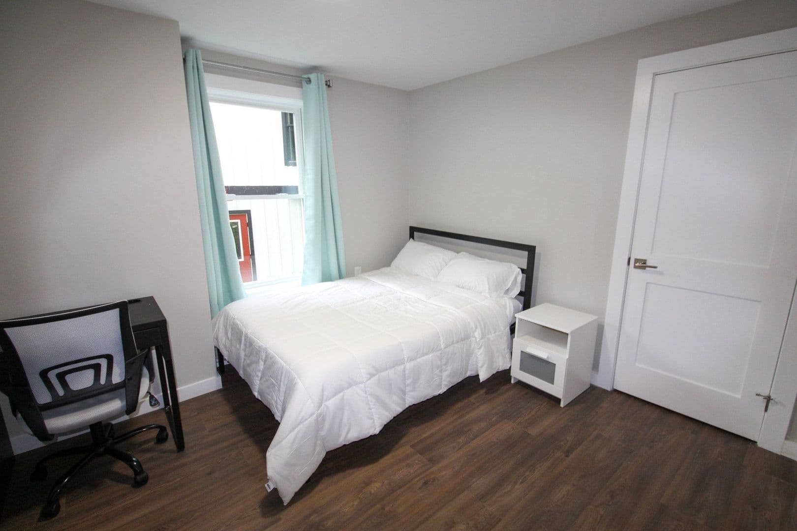 Ithaca Apartment: 522 Stewart Ave