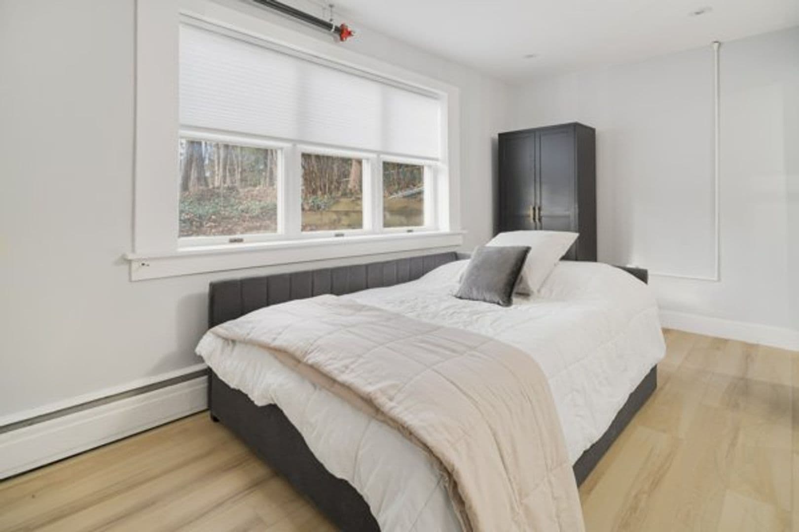 Ithaca Apartment: 504 Stewart Ave