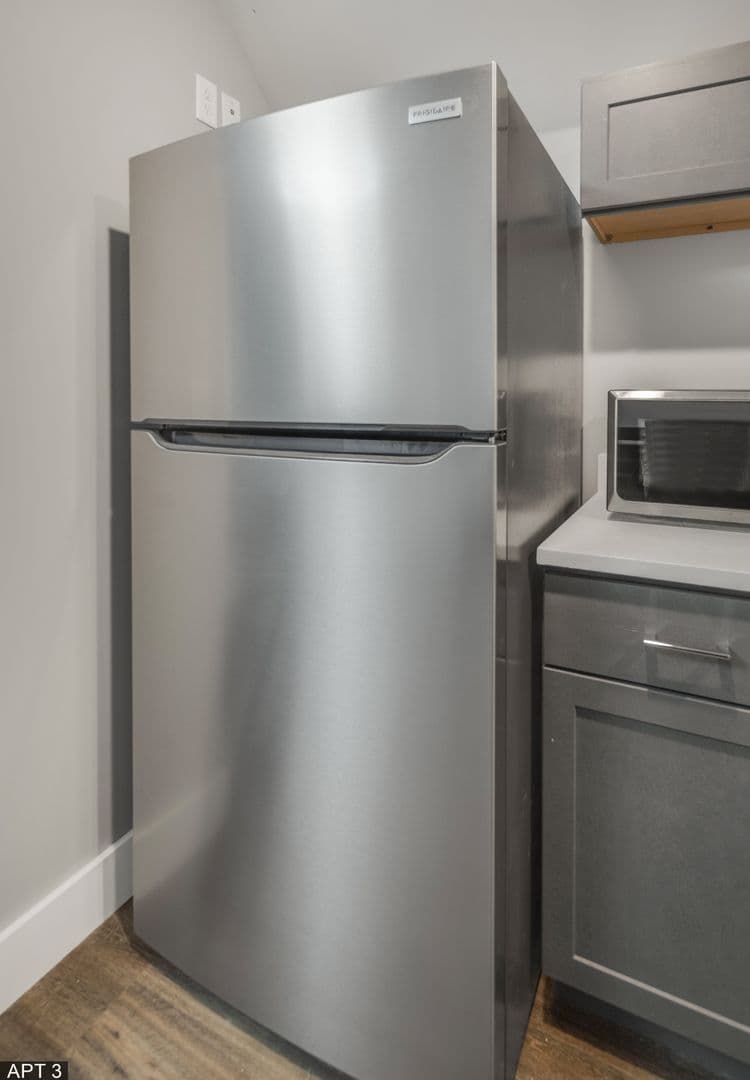 Ithaca Apartment: 711 E Seneca St