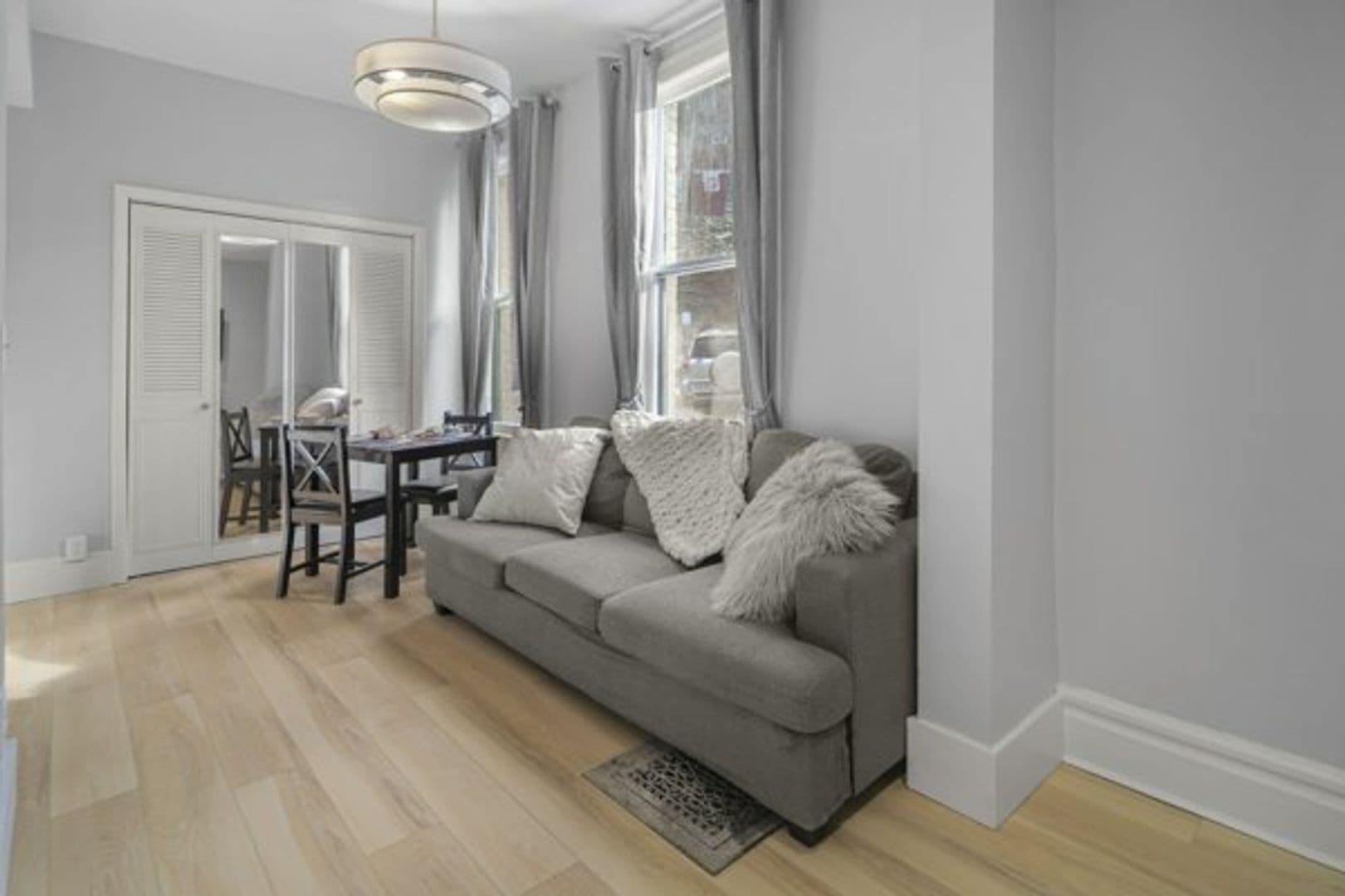 Ithaca Apartment: 702 E State St