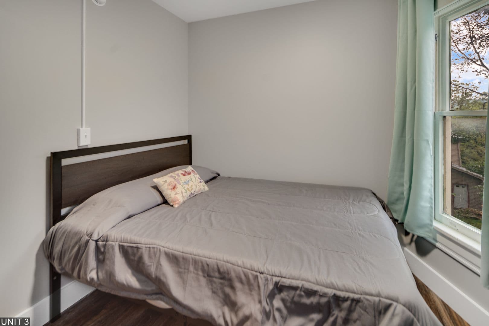 Ithaca Apartment: 109 Williams St