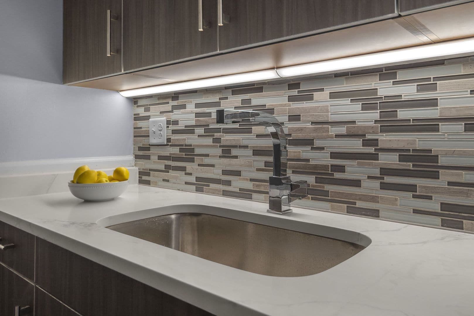 Ithaca Apartment: 702 E State St