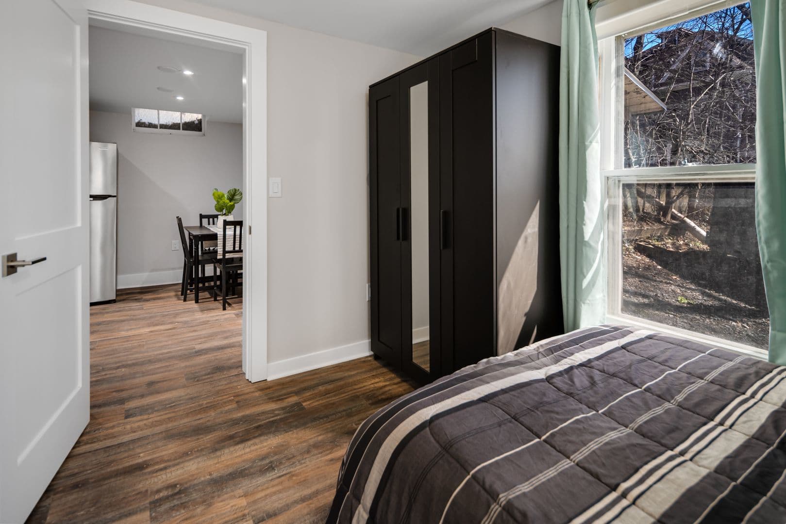 Ithaca Apartment: 109 Williams St