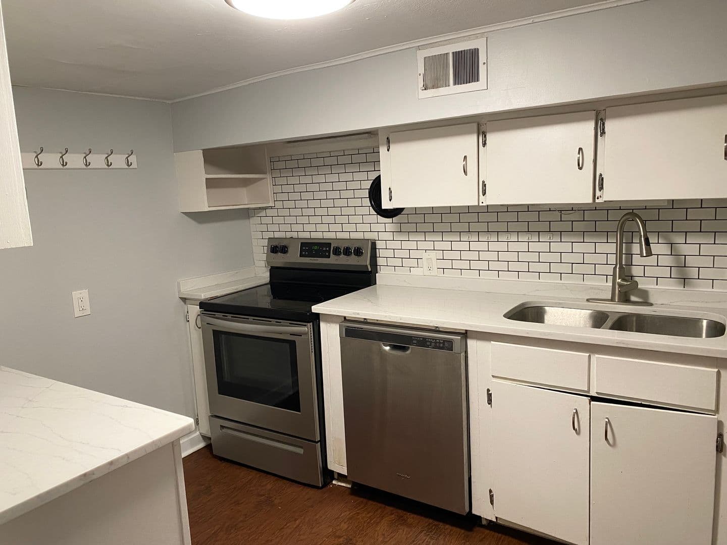 Ithaca Apartment: 1002 N. Aurora St.