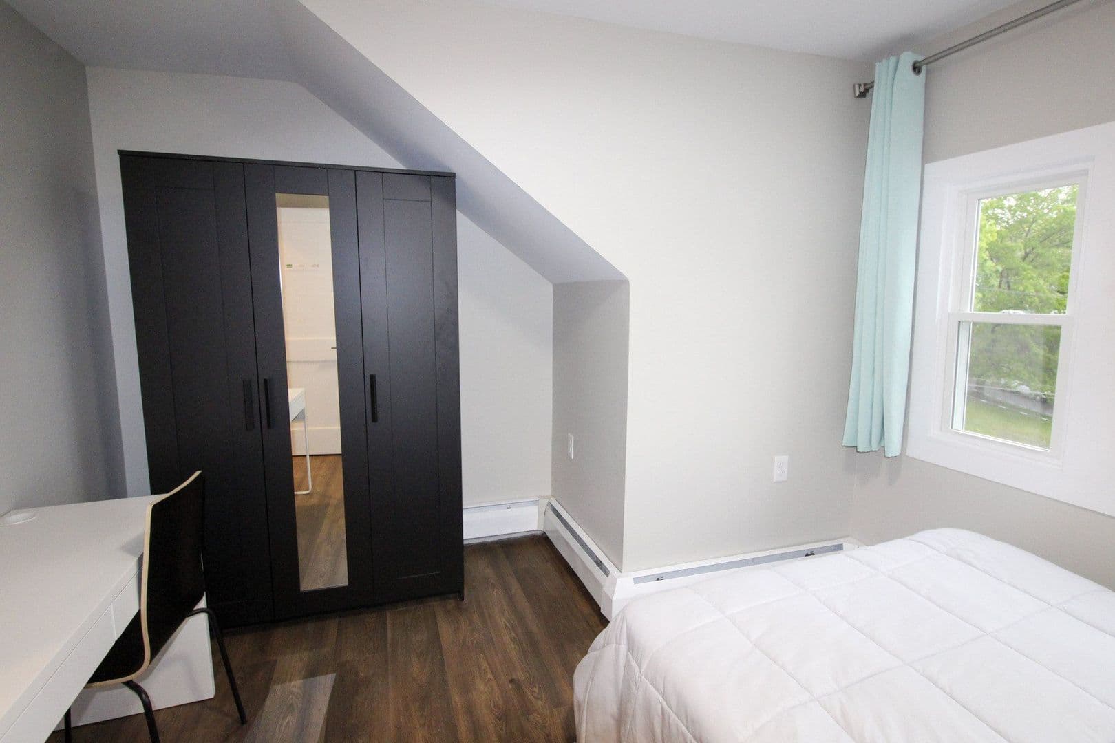 Ithaca Apartment: 522 Stewart Ave