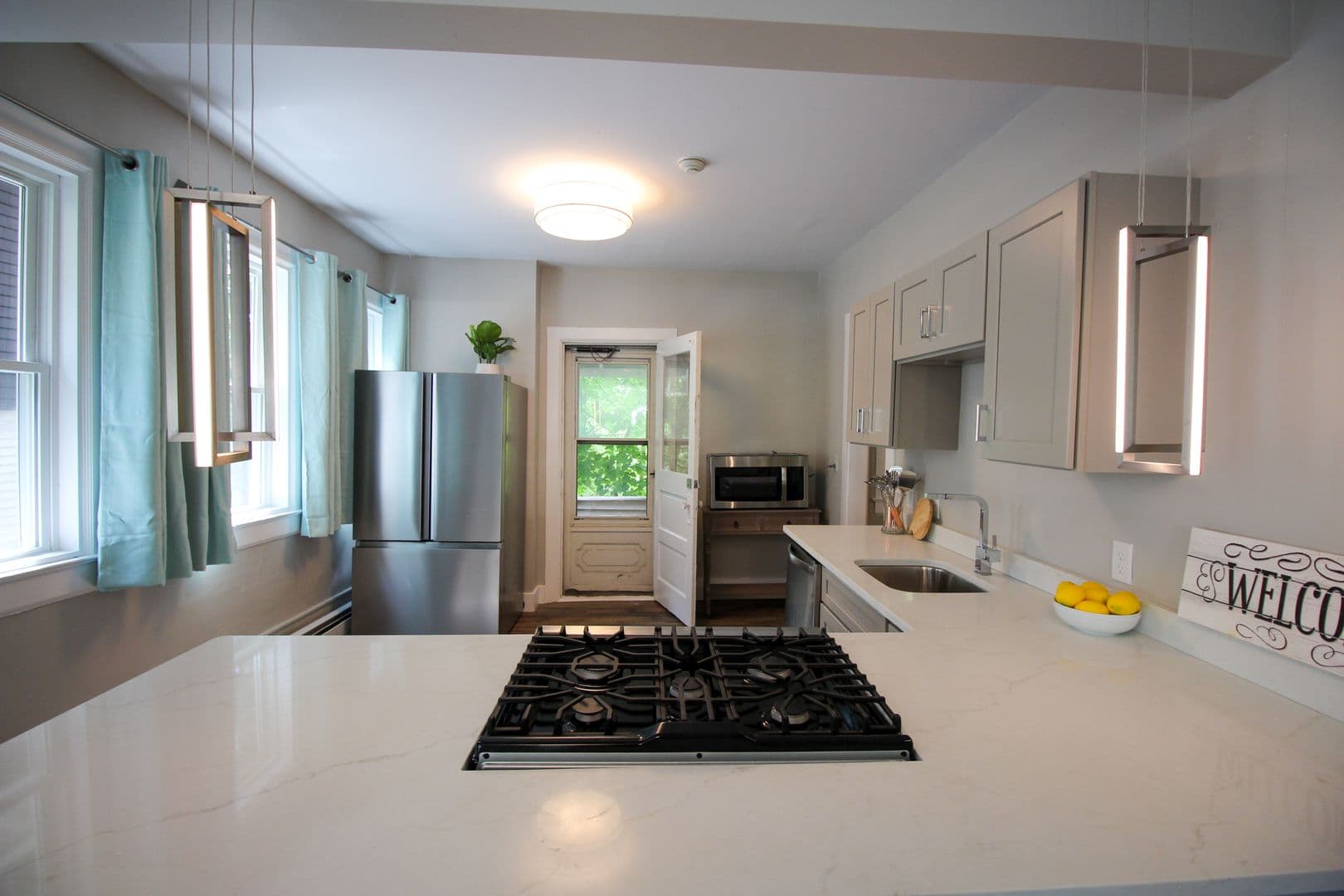 Ithaca Apartment: 522 Stewart Ave
