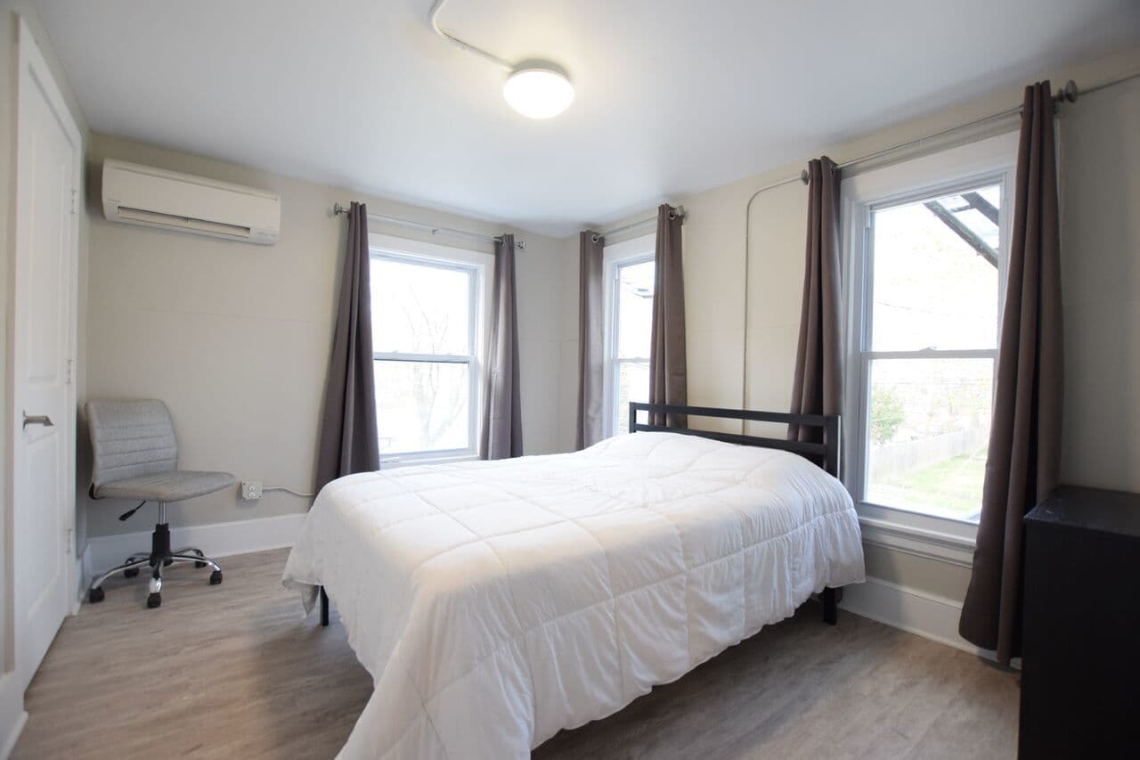 Ithaca Apartment: 1002 N. Aurora St.