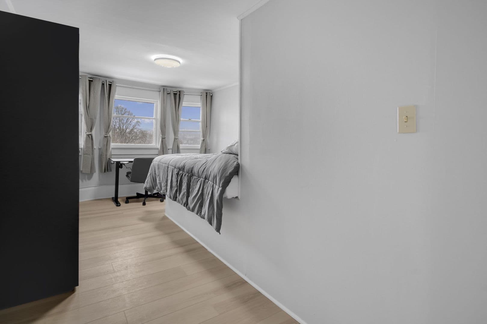 Ithaca Apartment: 104 Harvard Pl