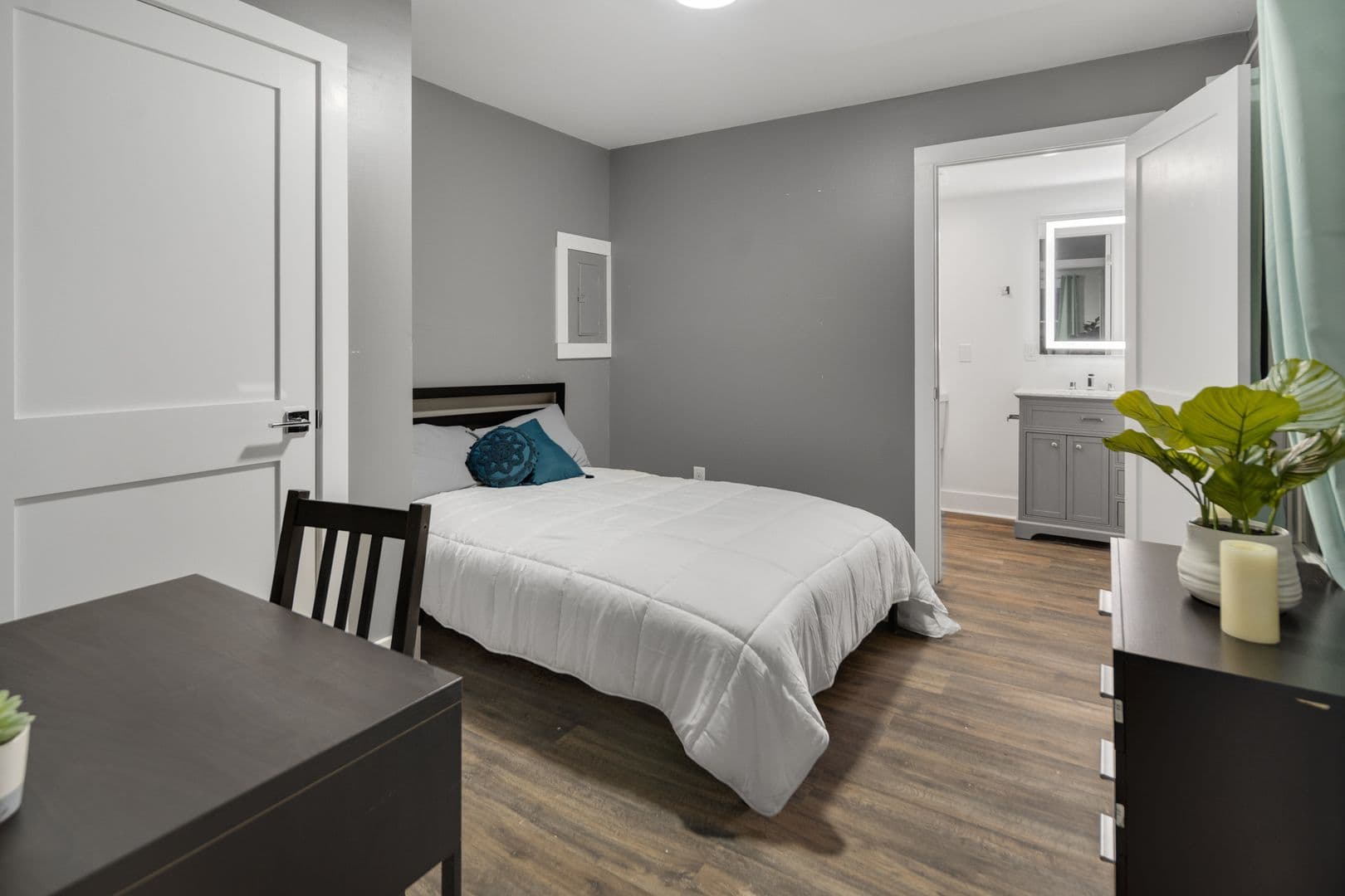 Ithaca Apartment: 518 Linn St