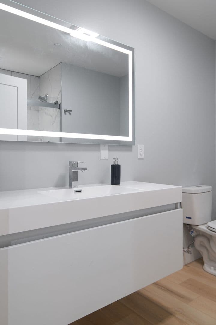 Ithaca Apartment: 601 E State St