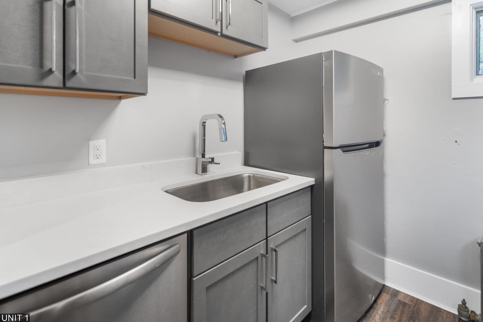 Ithaca Apartment: 109 Williams St