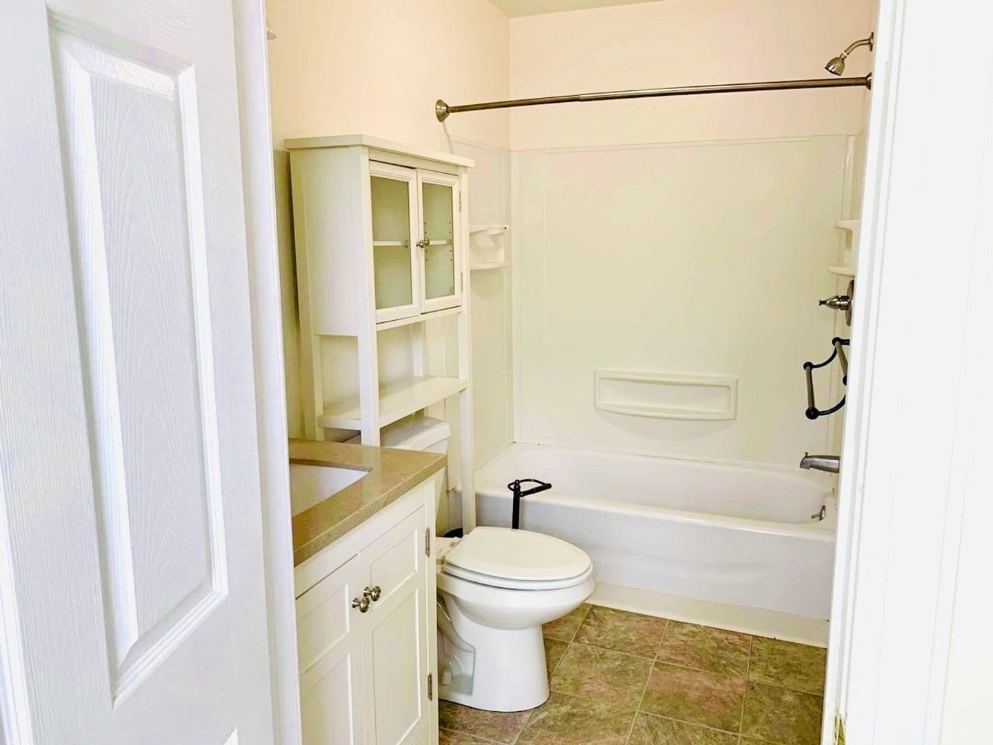 Ithaca Apartment: 232 S Geneva St