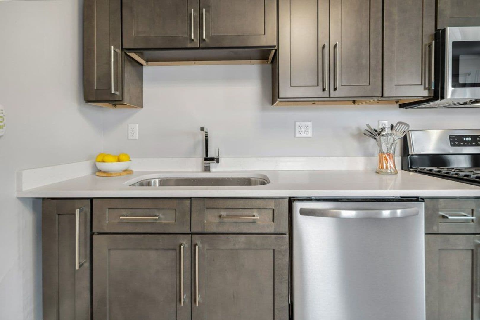 Ithaca Apartment: 105 Highland Place