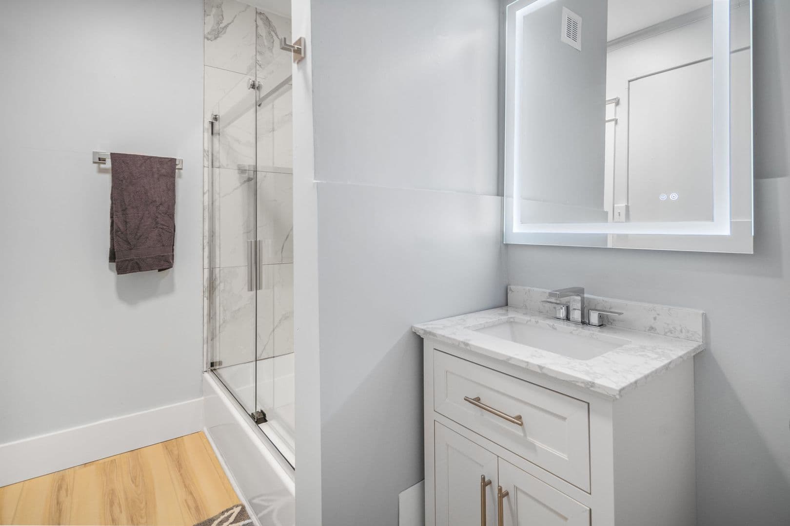 Ithaca Apartment: 104 Harvard Pl