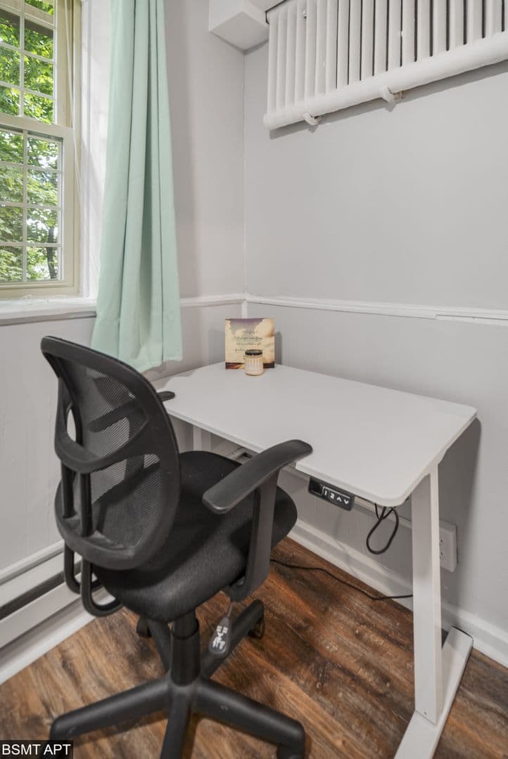 Ithaca Apartment: 711 E Seneca St
