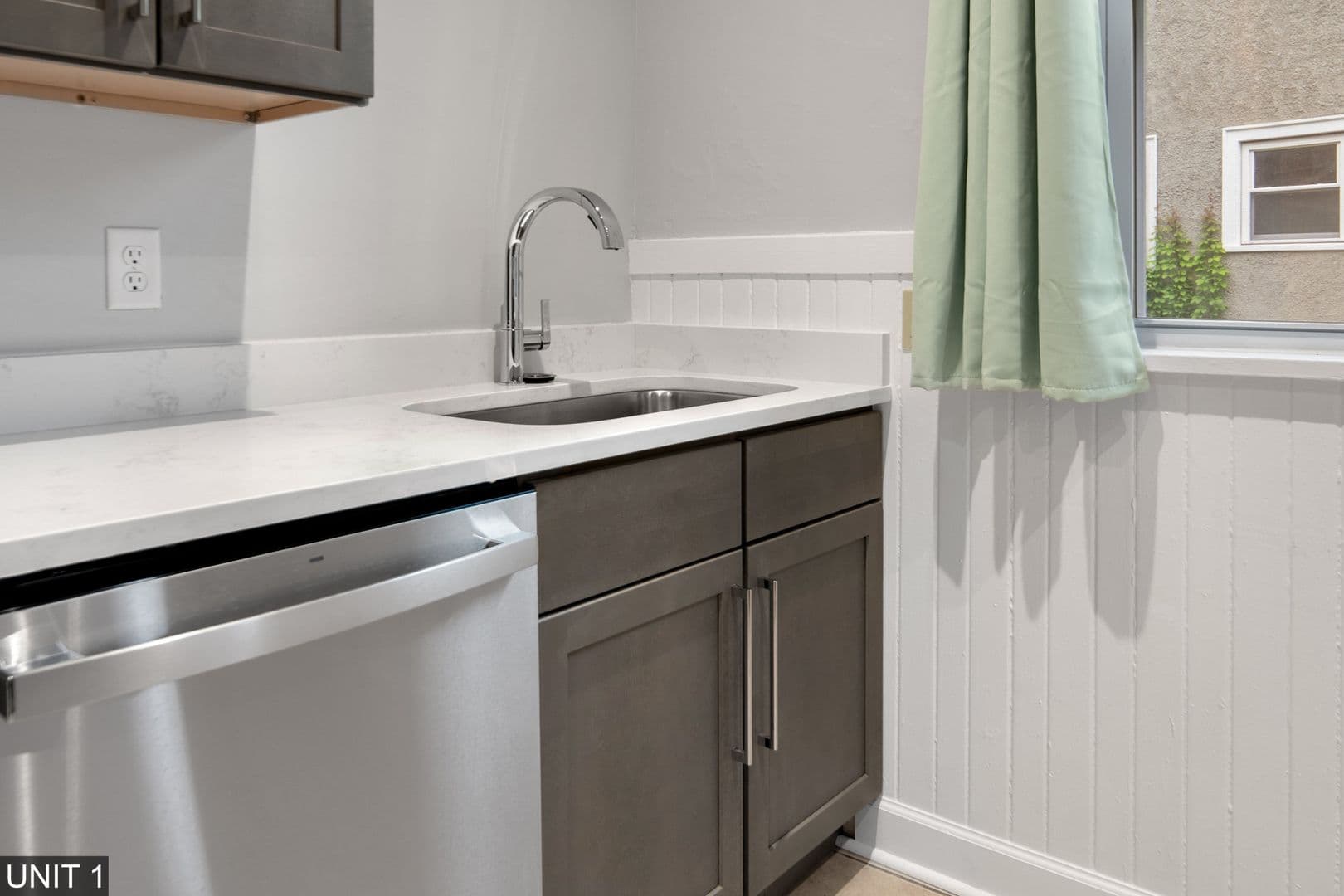 Ithaca Apartment: 710 Stewart Ave