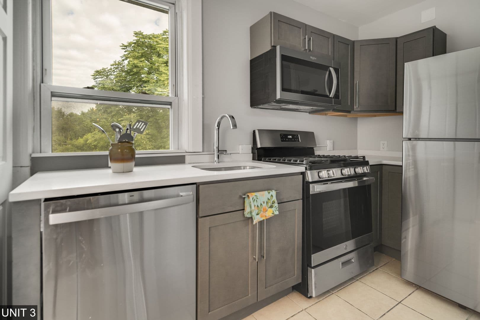 Ithaca Apartment: 104 Harvard Pl