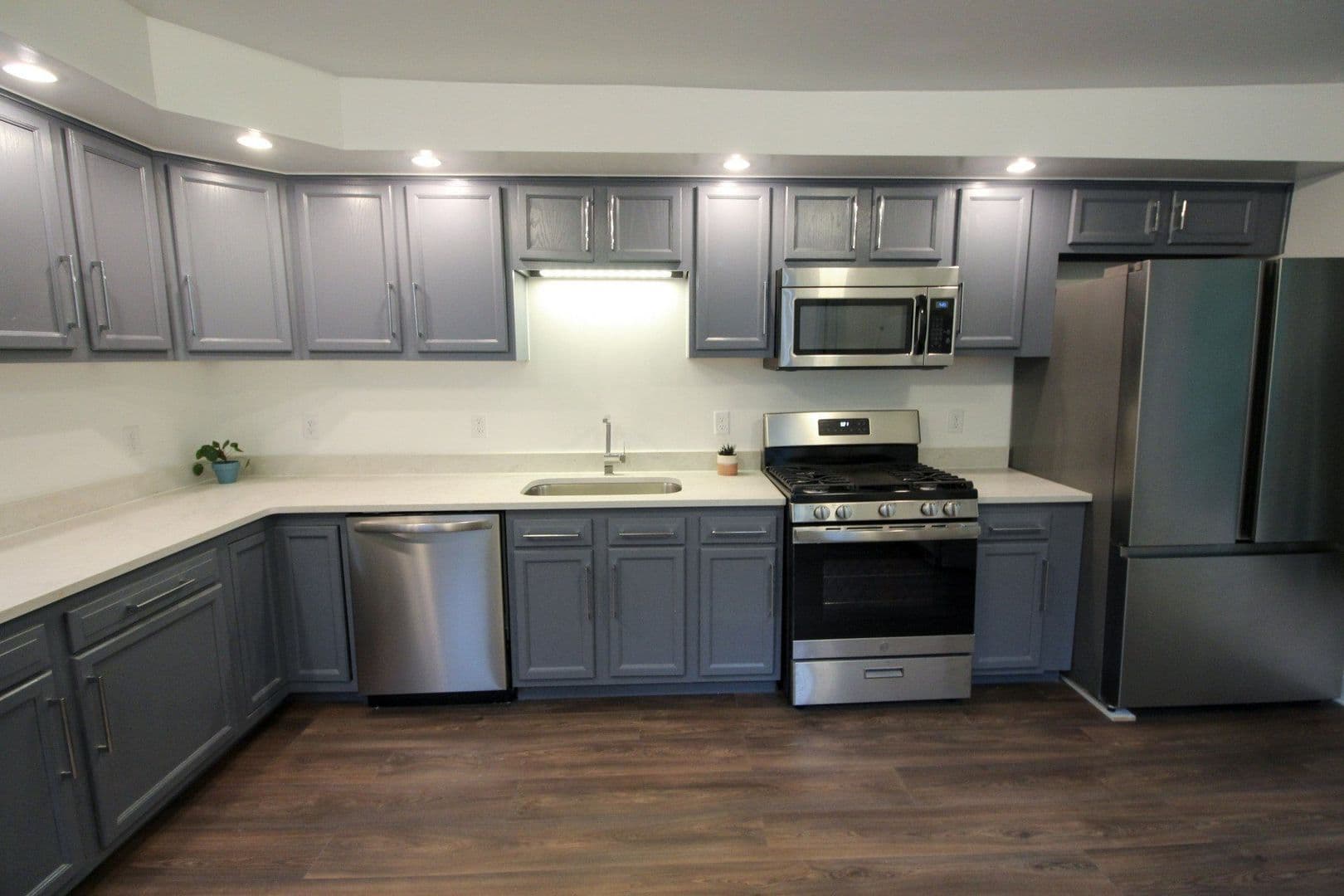 Ithaca Apartment: 522 Stewart Ave