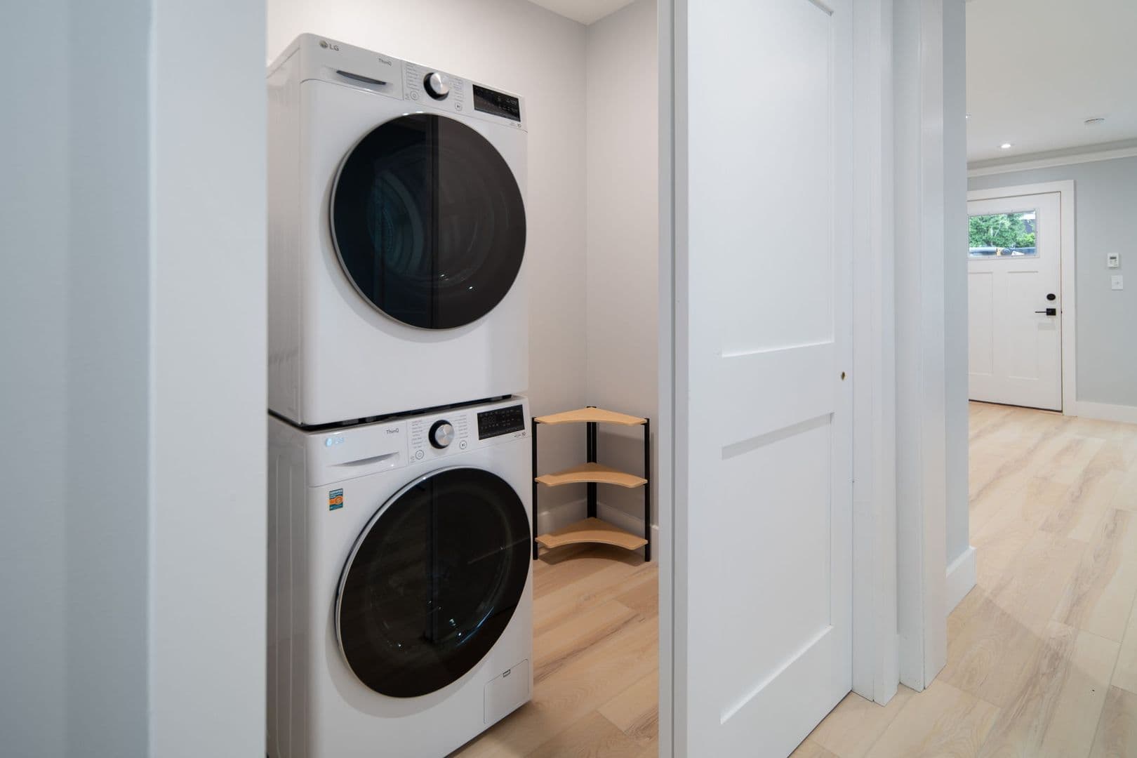 Ithaca Apartment: 601 E State St
