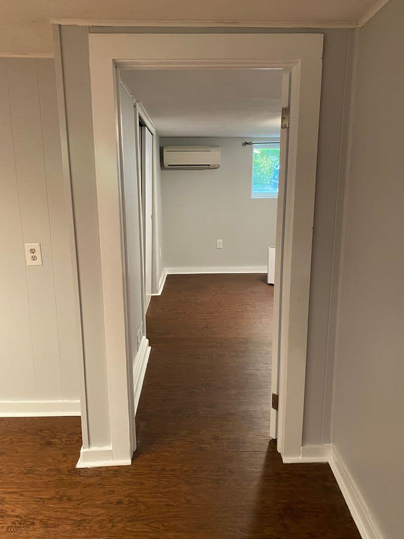 Ithaca Apartment: 1002 N. Aurora St.