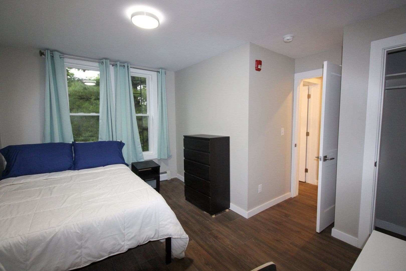 Ithaca Apartment: 522 Stewart Ave