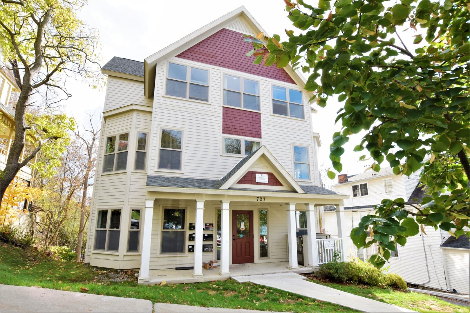 Ithaca Apartment: 707 E. Seneca St