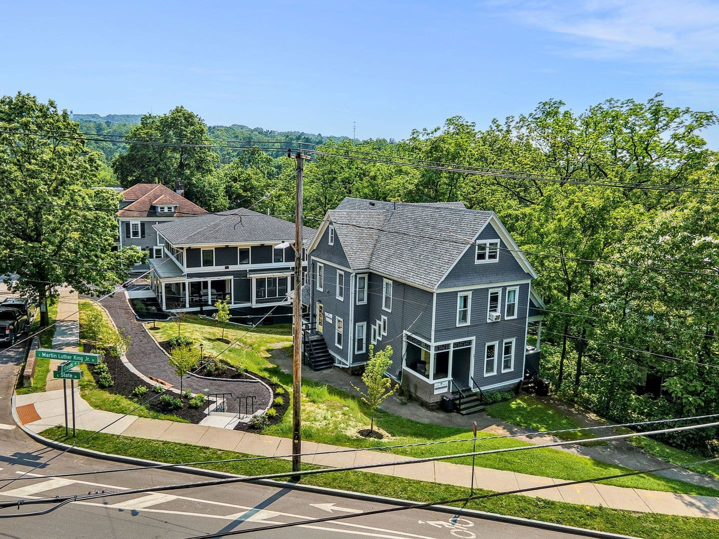 Ithaca Apartment: 601 E State St