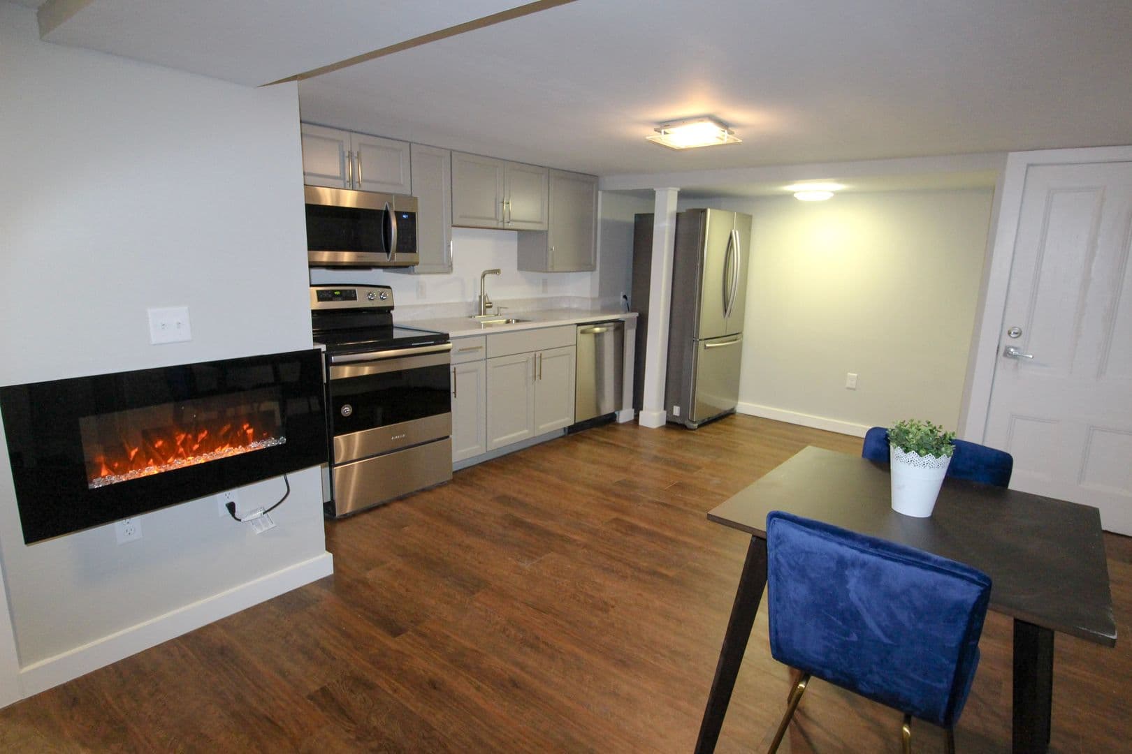 Ithaca Apartment: 230 Bryant Ave