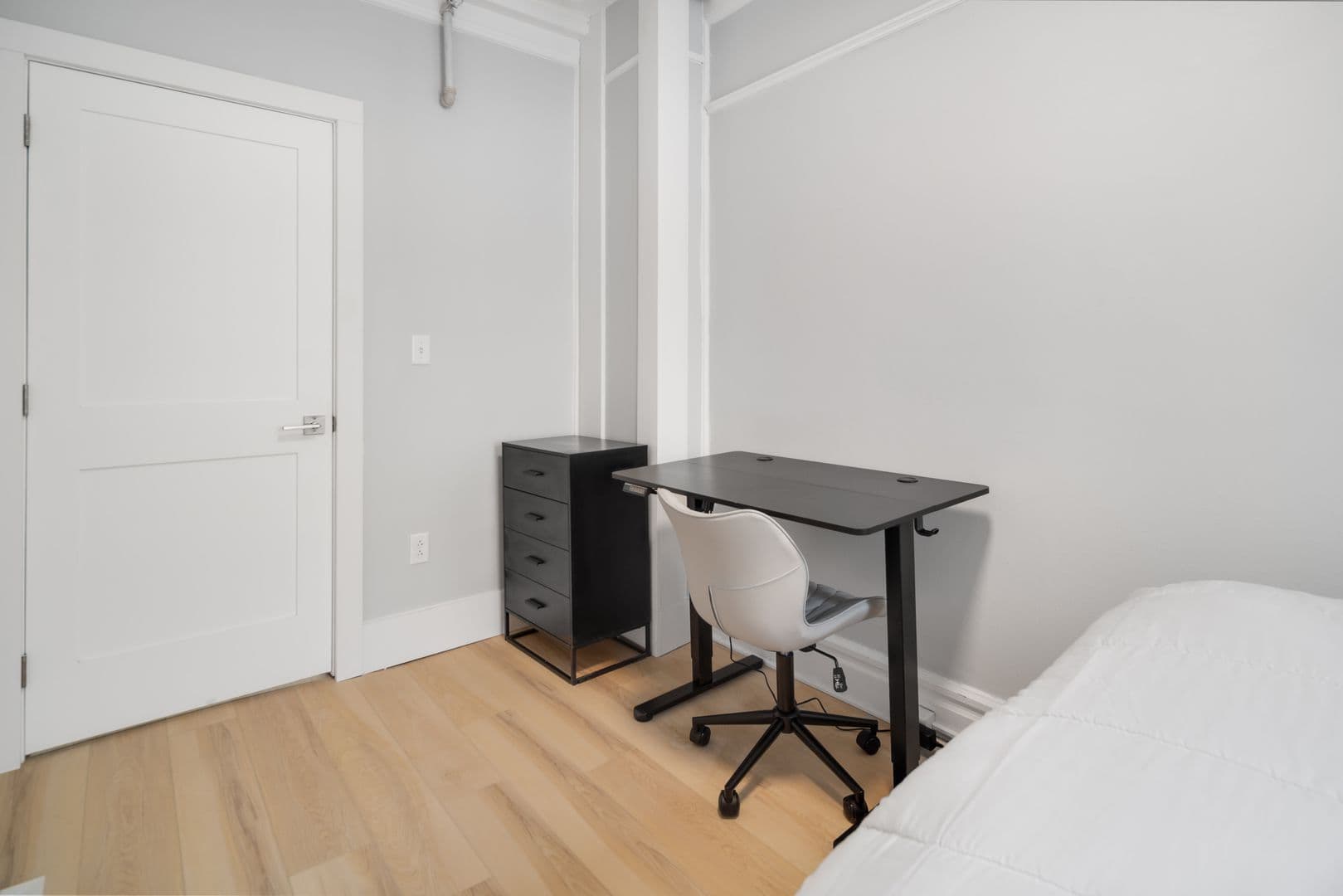 Ithaca Apartment: 702 E State St