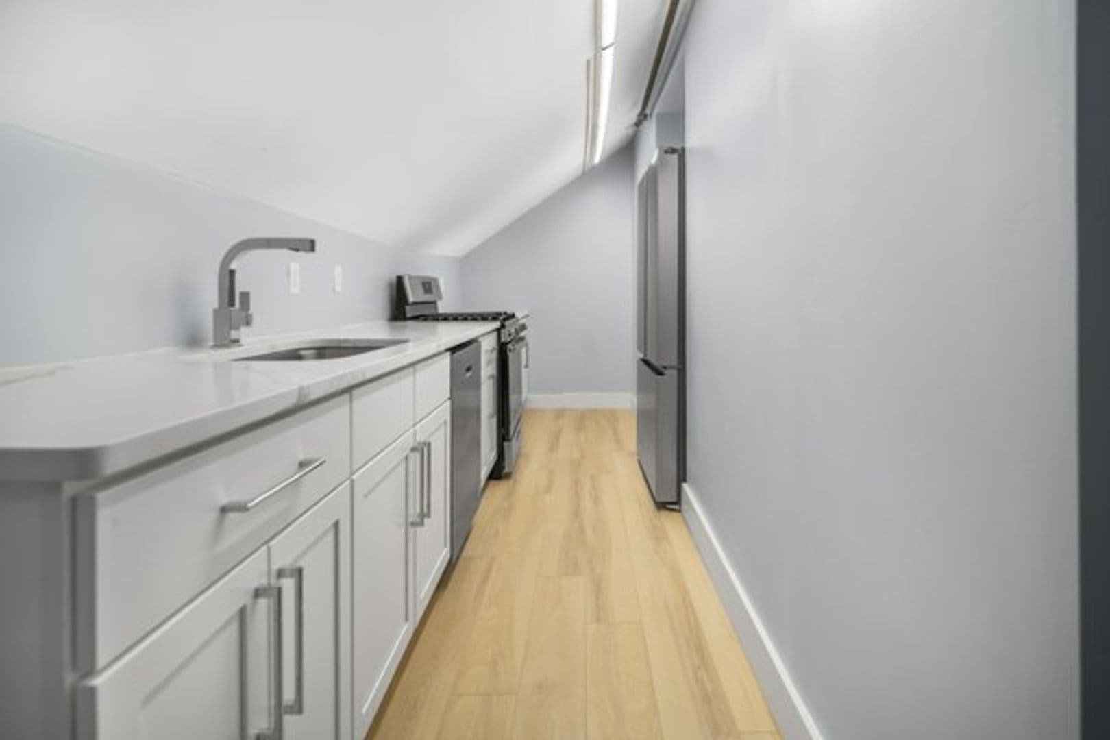 Ithaca Apartment: 504 Stewart Ave