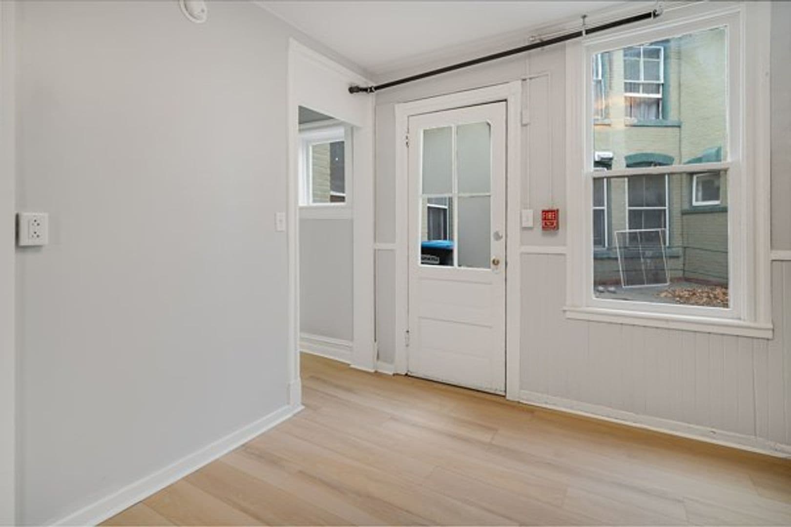 Ithaca Apartment: 702 E State St