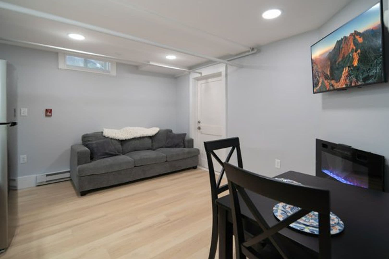 Ithaca Apartment: 504 Stewart Ave