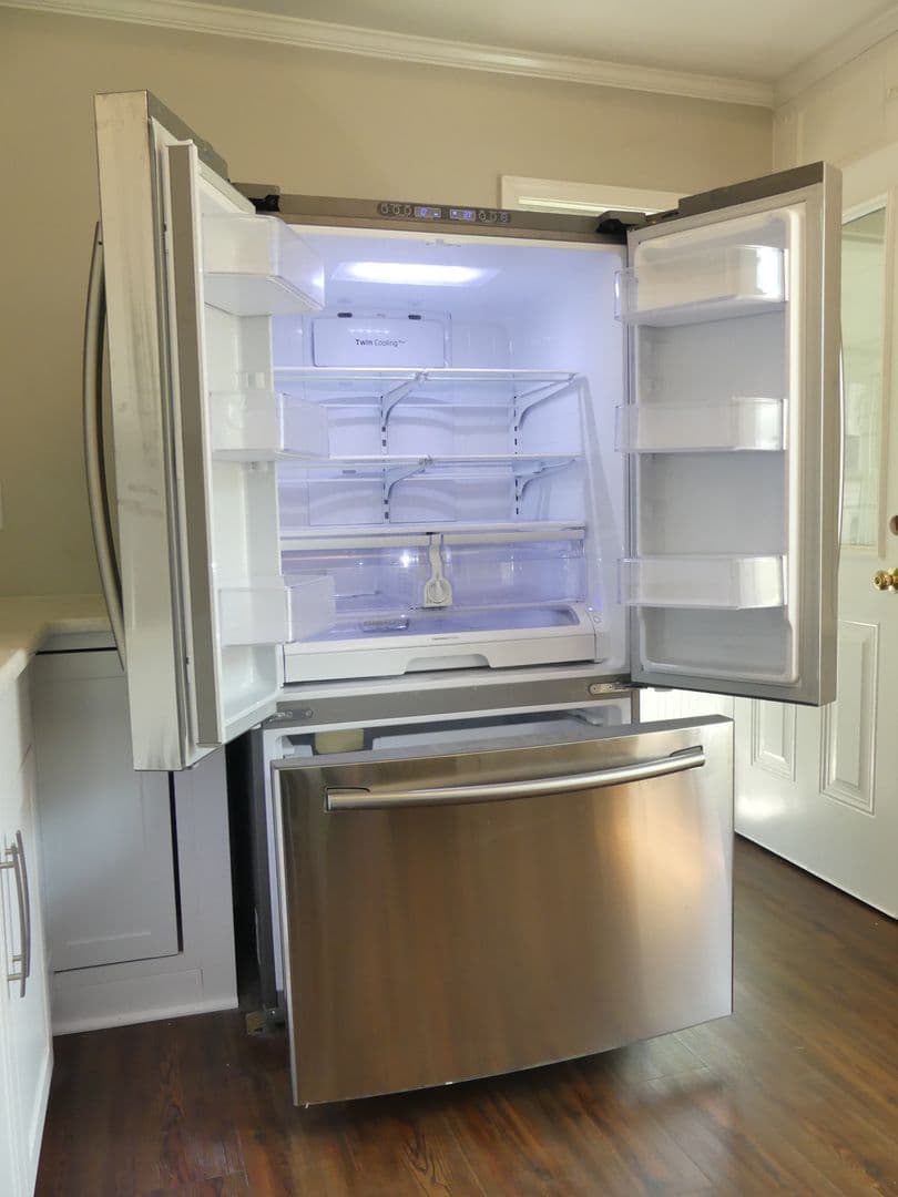 Ithaca Apartment: 609 E State St