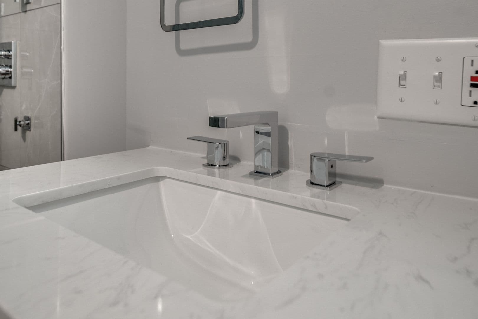 Ithaca Apartment: 601 E State St