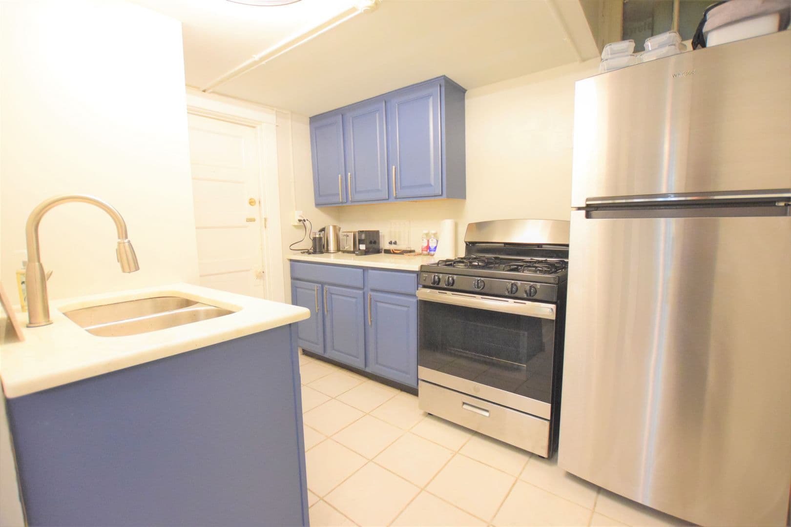 Ithaca Apartment: 609 E State St