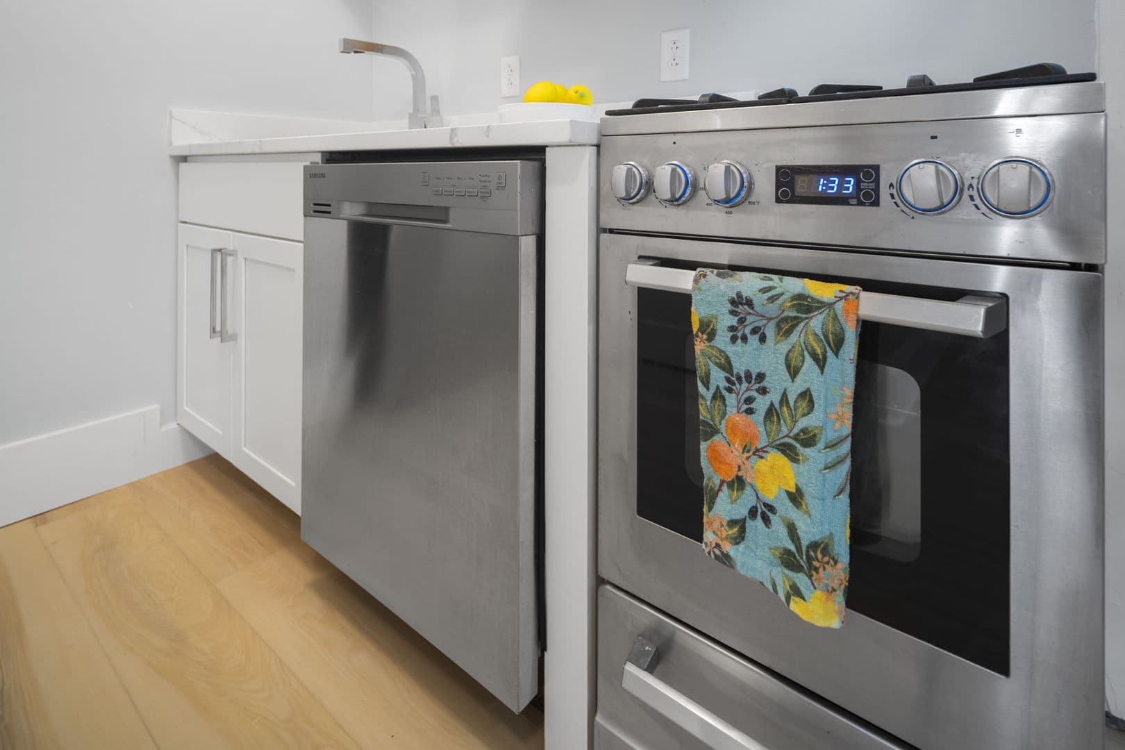 Ithaca Apartment: 104 Harvard Pl