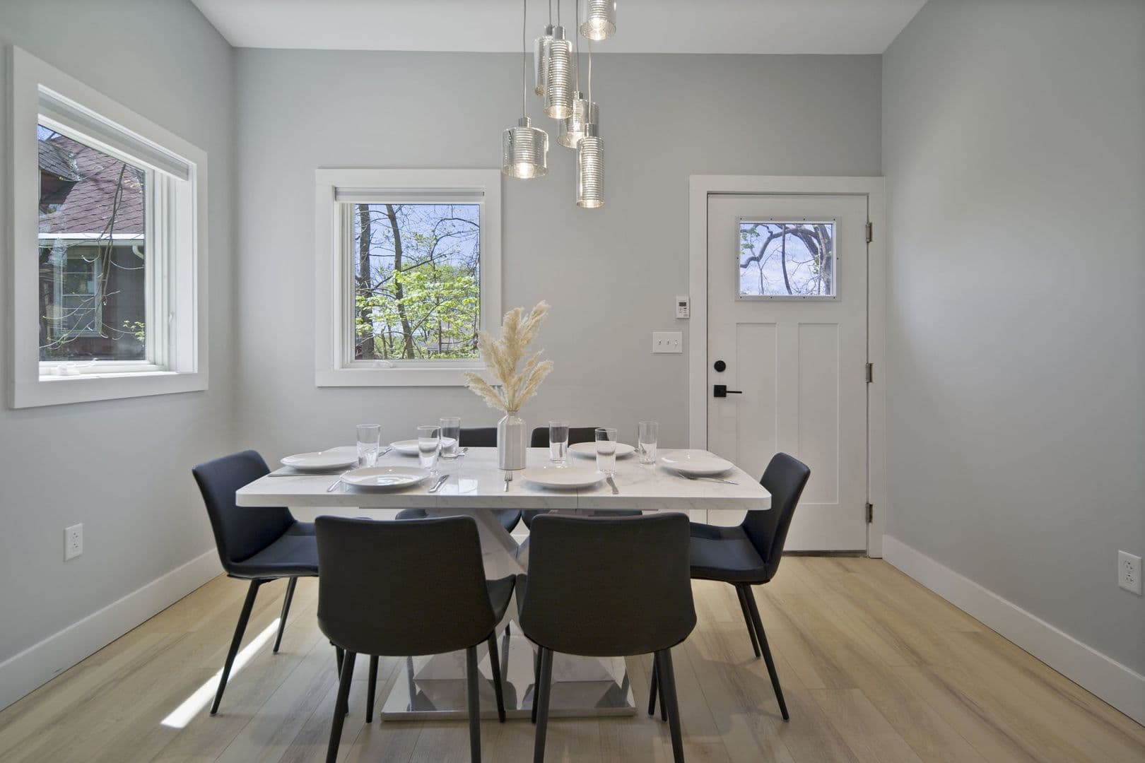 Ithaca Apartment: 601 E State St