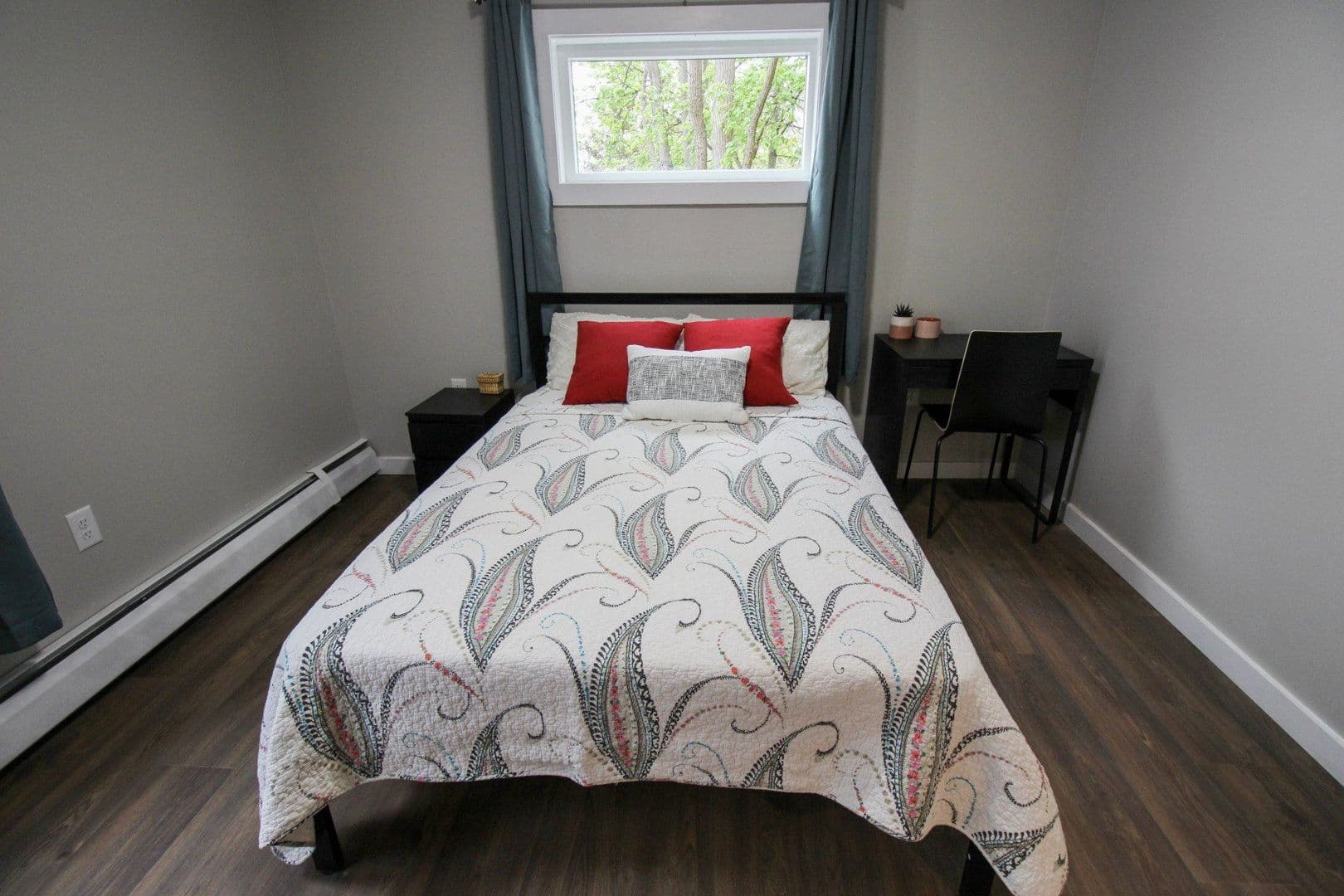 Ithaca Apartment: 522 Stewart Ave