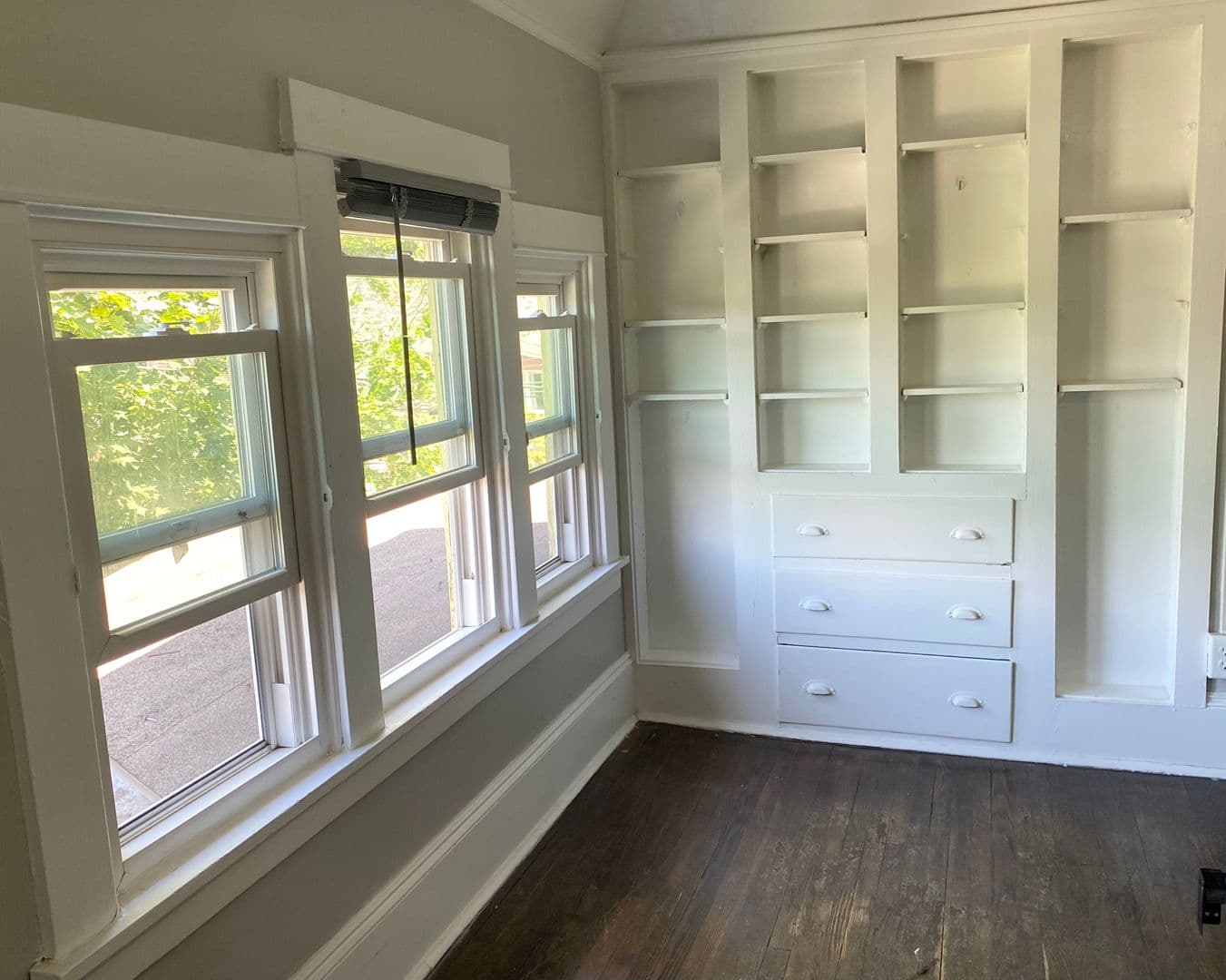Ithaca Apartment: 609 E State St